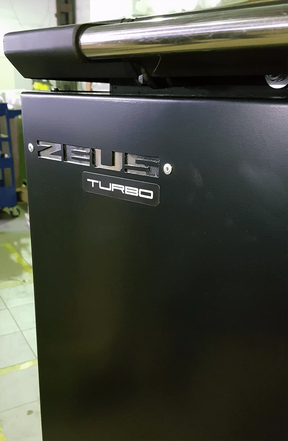 Полуавтоматический котёл длительного горения Zeus TURBO